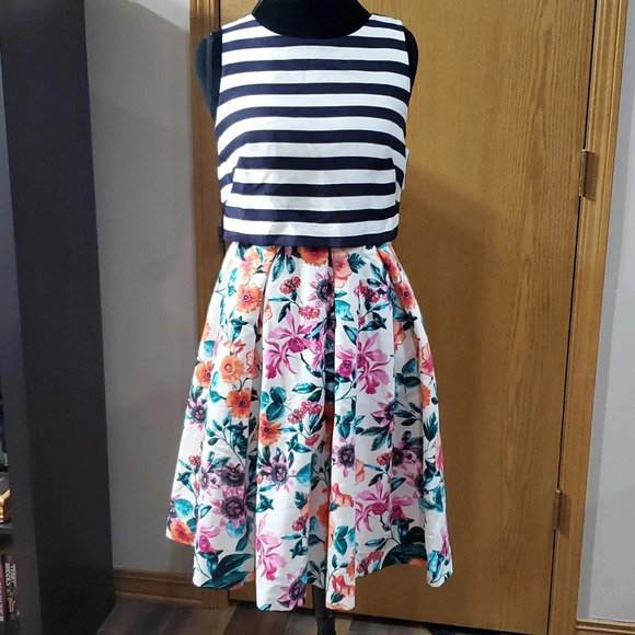 Eliza J striped floral dress EUC sleeveless